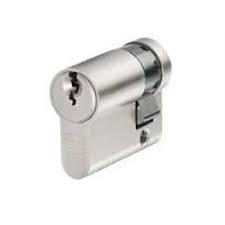 MEDIO CILINDRO CISA 30/10 LEVA CORTA